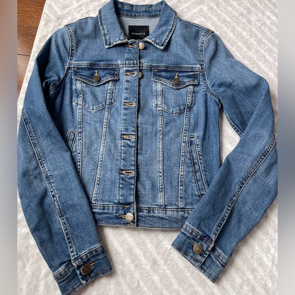 Jean jacket - Picture 2 of 3